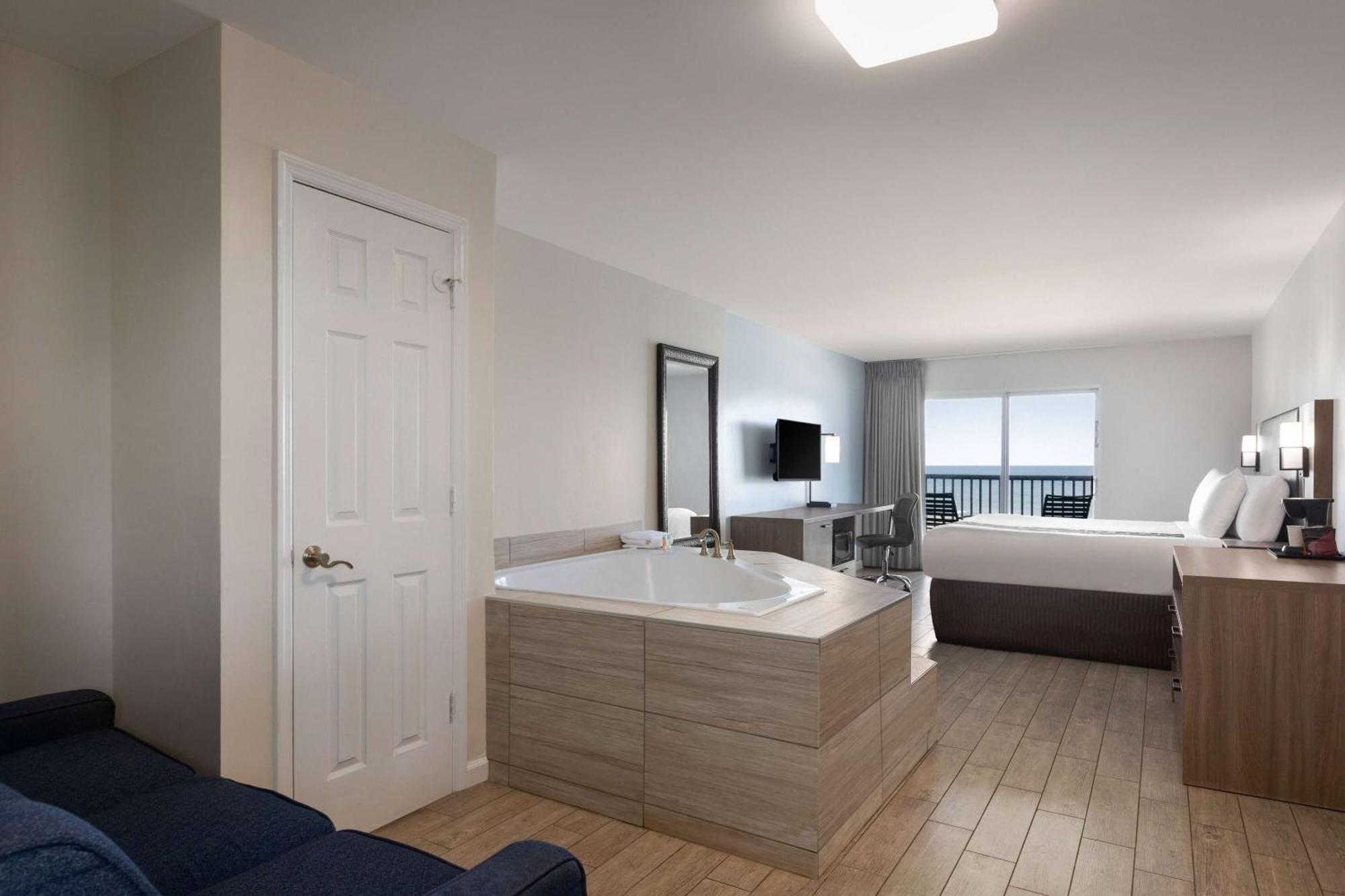 La Quinta By Wyndham Oceanfront Daytona Beach Exterior foto